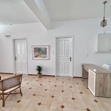Athanasia Apartments Skiathos Town Exterior photo