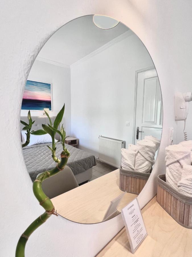 Athanasia Apartments Skiathos Town Exterior photo