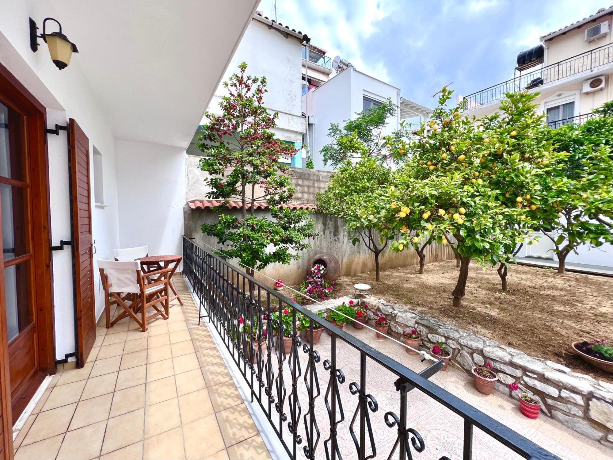 Athanasia Apartments Skiathos Town Exterior photo